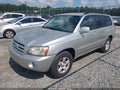 2006 Toyota Highlander — photo 2 of 11 | VIN JTEGD21A060152564