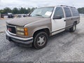 1994 GMC Suburban — photo 2 of 10 | VIN 1GKEC16K8RJ770745