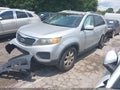 2012 Kia Sorento — photo 2 of 12 | VIN 5XYKTDA24CG287557
