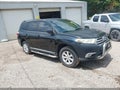 Photo 1 of 15 — 2011 Toyota Highlander