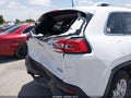 2018 Jeep Cherokee — photo 20 of 21 | VIN 1C4PJLLB1JD590651