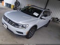 2019 Volkswagen Tiguan — photo 2 of 11 | VIN 3VV3B7AX5KM071742