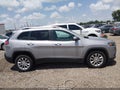 Photo 13 of 16 — 2019 Jeep Cherokee