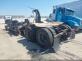 1999 Freightliner Conventional — photo 3 of 10 | VIN 1FUYSSZB7XPA21227