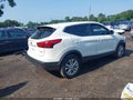 2017 Nissan Rogue Sport — photo 4 of 16 | VIN JN1BJ1CR2HW131478