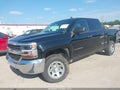 Photo 2 of 17 — 2017 Chevrolet Silverado 1500