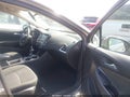 Photo 5 of 17 — 2017 Chevrolet Cruze