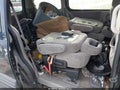 2002 Pontiac Montana — photo 8 of 10 | VIN 1GMDX03E92D102053