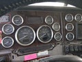 2013 Peterbilt 388 — photo 5 of 15 | VIN 1XPWD49X0DD198095