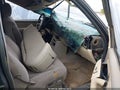 2000 Chevrolet Tahoe — photo 5 of 16 | VIN 1GNEC13T2YJ174917