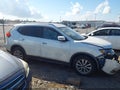 Photo 13 of 16 — 2017 Nissan Rogue