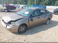 2004 Ford Focus — photo 2 of 11 | VIN 1FAFP38Z04W115815