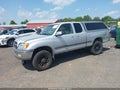 Photo 2 of 15 — 2000 Toyota Tundra