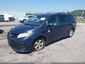 Photo 2 of 16 — 2018 Toyota Sienna