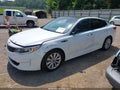 Photo 2 of 16 — 2018 Kia Optima