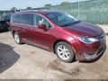 2017 Chrysler Pacifica — photo 1 of 10 | VIN 2C4RC1EGXHR745608