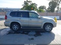 Photo 13 of 16 — 2004 Lexus GX 470