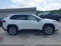 Photo 14 of 17 — 2020 Toyota RAV4