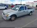 2000 Toyota Tacoma — photo 2 of 11 | VIN 4TAVL52N1YZ635637