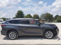 2023 Toyota Highlander — photo 13 of 16 | VIN 5TDKDRBH0PS024004