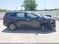 2018 Kia Sorento — photo 13 of 16 | VIN 5XYPG4A37JG349324