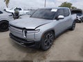 2024 Rivian R1T — photo 2 of 18 | VIN 7FCTGCAA9RN030366