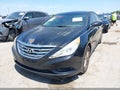 2012 Hyundai Sonata — photo 2 of 16 | VIN 5NPEB4AC7CH480979