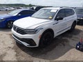 2022 Volkswagen Tiguan — photo 2 of 16 | VIN 3VVCB7AX0NM044470