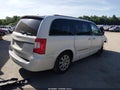 2016 Chrysler Town & Country — photo 4 of 17 | VIN 2C4RC1BG8GR232571