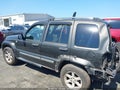 2005 Jeep Liberty — photo 14 of 16 | VIN 1J4GL58K05W632570