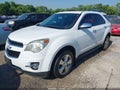 Photo 2 of 11 — 2011 Chevrolet Equinox