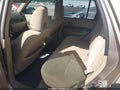Photo 8 of 16 — 2005 Honda CR-V