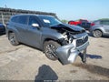 2025 Toyota Highlander — photo 1 of 16 | VIN 5TDKDRBH4SS581443