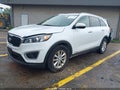 Photo 2 of 16 — 2017 Kia Sorento