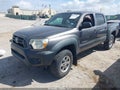 Photo 2 of 16 — 2015 Toyota Tacoma