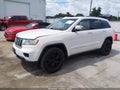 2011 Jeep Grand Cherokee — photo 2 of 16 | VIN 1J4RR5GG8BC736984