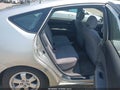 Photo 8 of 14 — 2004 Toyota Prius