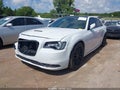 2016 Chrysler 300 — photo 2 of 16 | VIN 2C3CCABT2GH220347