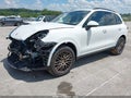 2017 Porsche Cayenne — photo 2 of 17 | VIN WP1AA2A25HKA84151