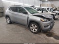 2018 Jeep Compass — photo 1 of 17 | VIN 3C4NJDBBXJT134981