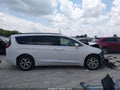 2017 Chrysler Pacifica — photo 13 of 16 | VIN 2C4RC1BG4HR809906