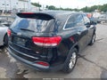 2017 Kia Sorento — photo 4 of 16 | VIN 5XYPG4A36HG270933