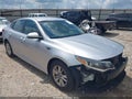 2018 Kia Optima — photo 1 of 17 | VIN 5XXGT4L31JG235252