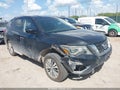 2017 Nissan Pathfinder — photo 1 of 16 | VIN 5N1DR2MN5HC639067