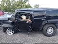 2009 Hummer H3 — photo 6 of 17 | VIN 5GTEN13E798125220