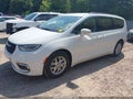 2022 Chrysler Pacifica — photo 2 of 17 | VIN 2C4RC1BG7NR141322