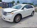 Photo 2 of 11 — 2011 Toyota Venza