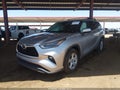 Photo 2 of 16 — 2021 Toyota Highlander