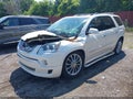 2011 GMC Acadia — photo 2 of 15 | VIN 1GKKVTED1BJ404546