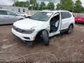 2019 Volkswagen Tiguan — photo 2 of 16 | VIN 3VV4B7AX4KM023279